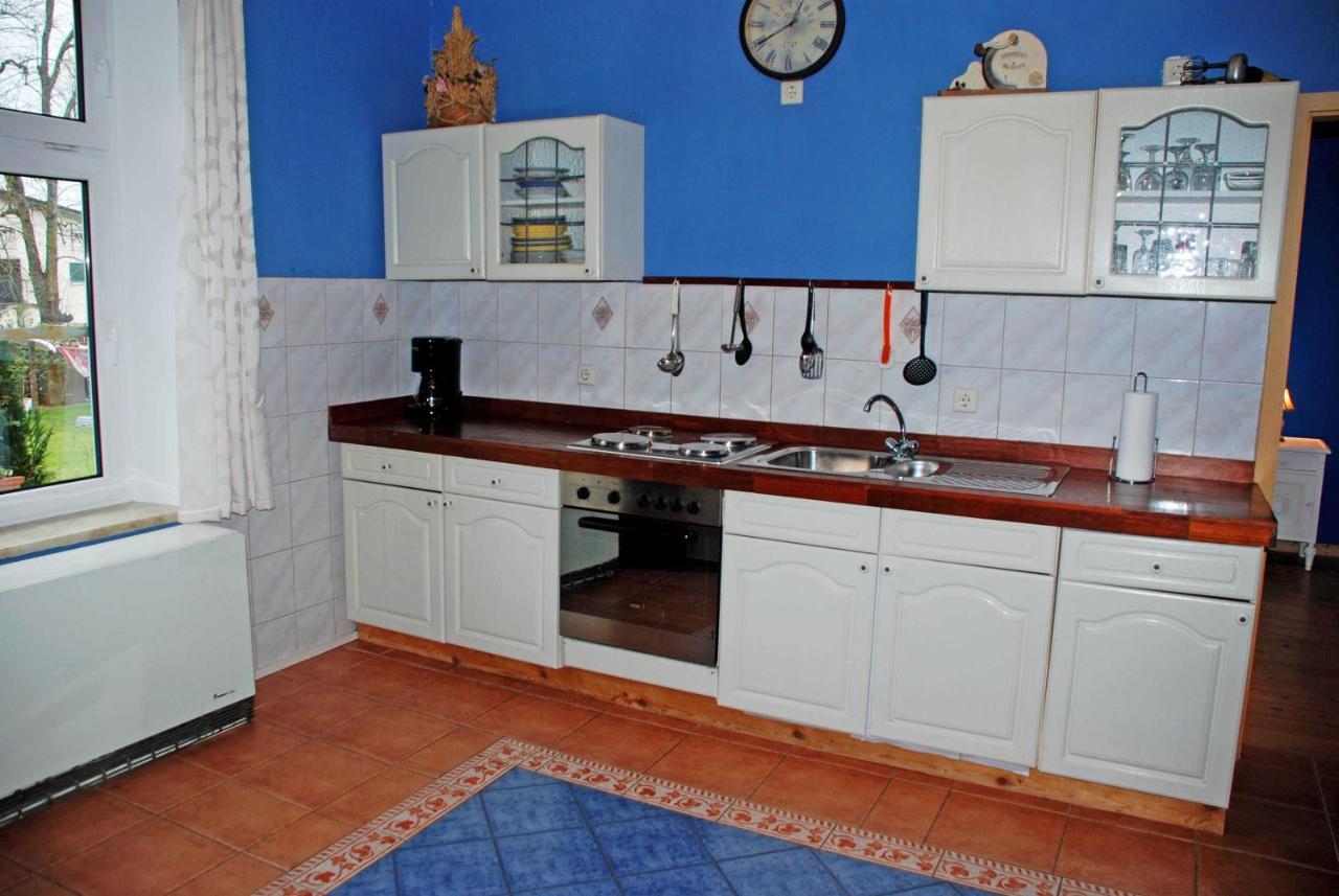 Ferienwohnungen Im Gutshaus Gnies Екстериор снимка